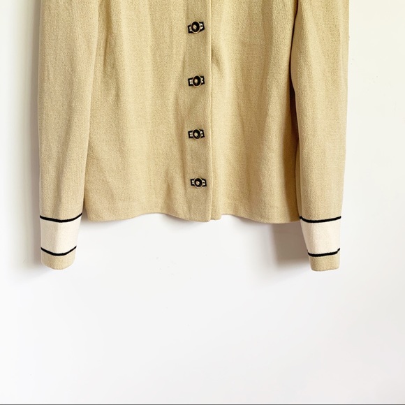 St. John Cream and White Chunky Button Down Blazer - Picture 2 of 6